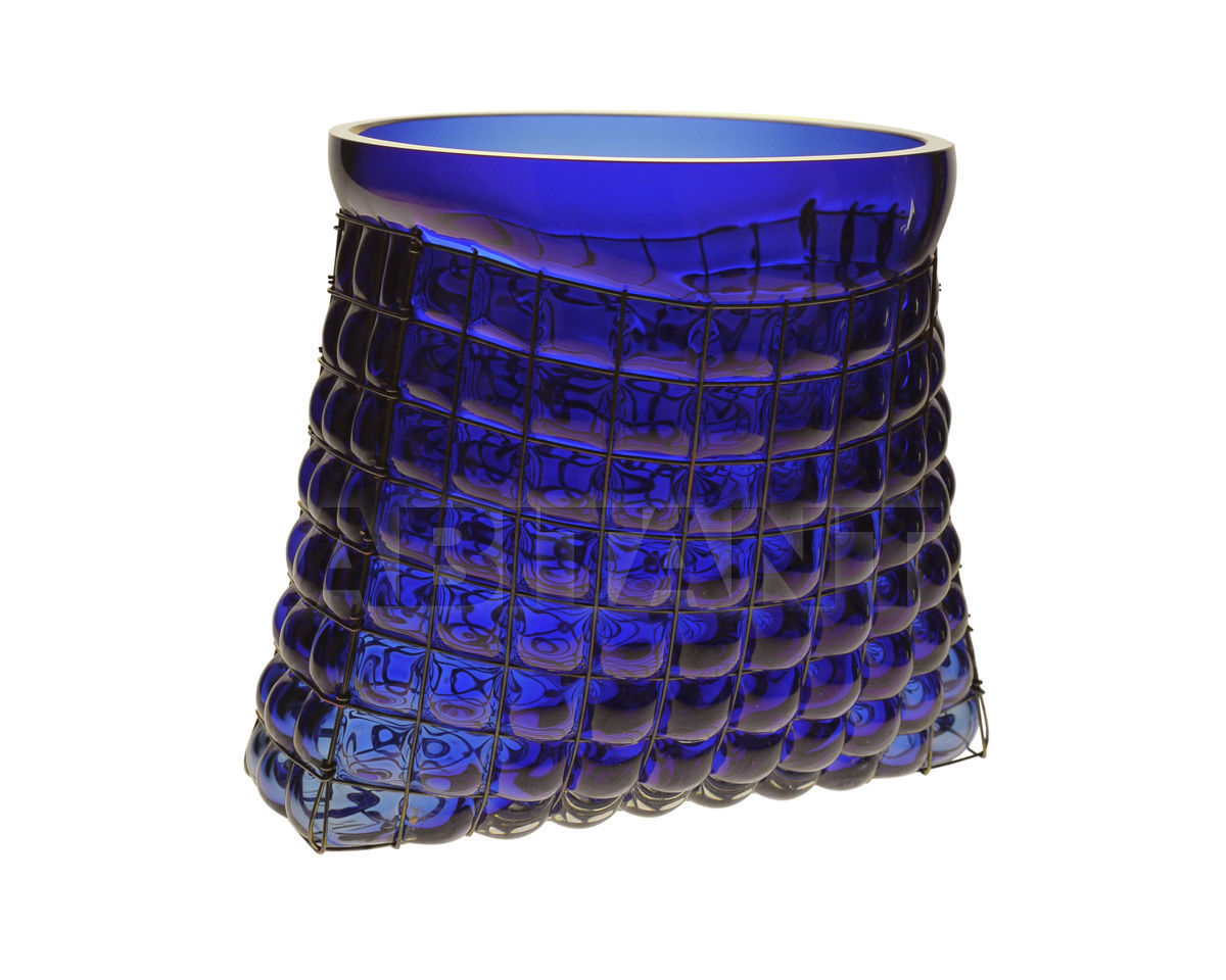 Купить Ваза Vanessa Mitrani COLORS Grid Bag Small Deep Blue