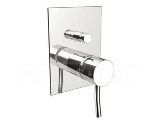 Смеситель настенный IB Rubinetterie s.p.a. BAGNO HJ310