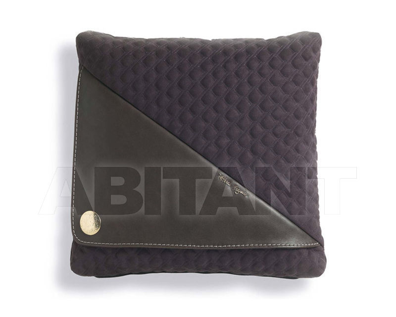 Купить Подушка Vittoria Frigerio by Frigerio Poltrone e Divani News VF03