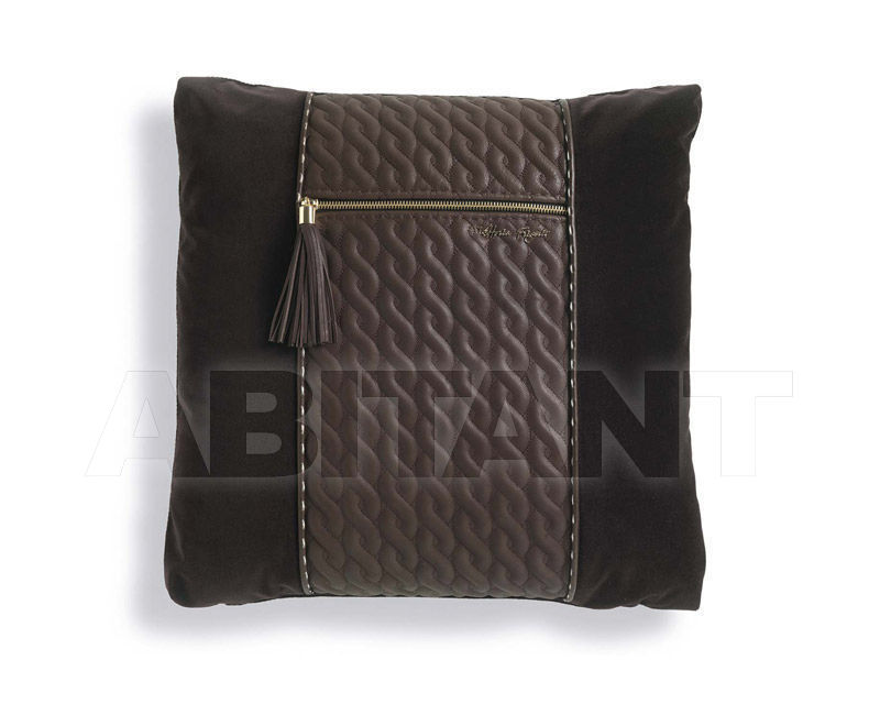 Купить Подушка Vittoria Frigerio by Frigerio Poltrone e Divani News VF05