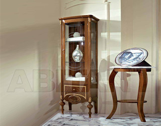 Витрина Lineatre Versailles 33045