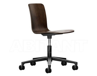 Стул HAL Studio Vitra. 2018 440 199 00