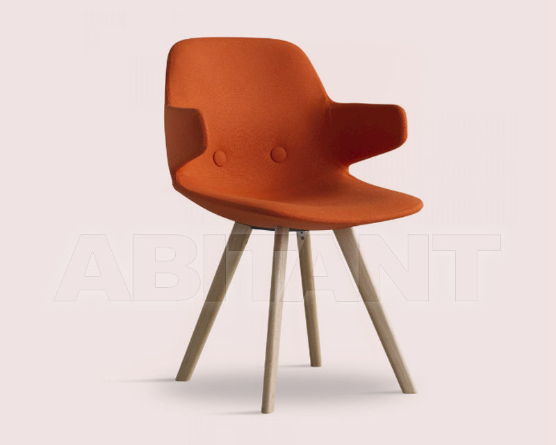 Купить Стул с подлокотниками Eyes Wood Erik Jørgensen Møbelfabrik A/S CHAIRS EJ 2-A-W