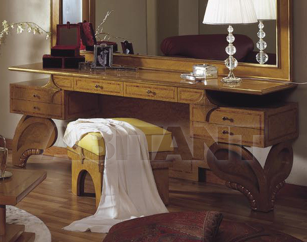 Купить Столик туалетный Asnaghi Interiors Bedroom Collection CR104